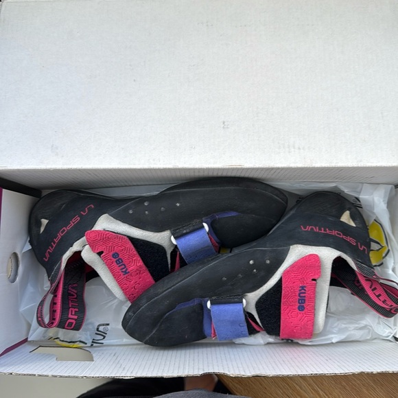 LA SPORTIVA Kubo Woman Royal/Love Rock Climbing Shoes W:6 1/2 - Picture 1 of 3